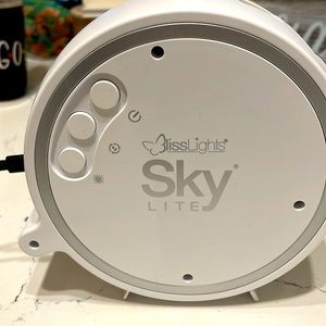 Sky Lite - LED Laser Star Projector, Galaxy Lighting,for Gaming and home 💙💚